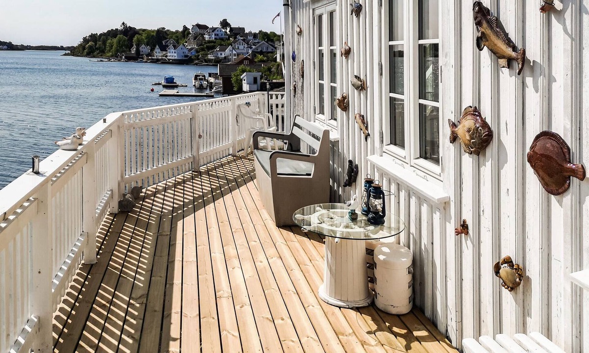 Kolbjørnsvik House | 2 bedroom accommodation in Kolbjørnsvik