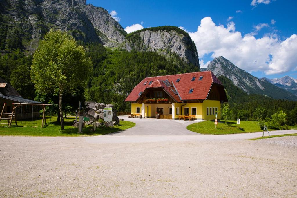 Hinterstoder Apartment | Almgasthaus Baumschlagerreith