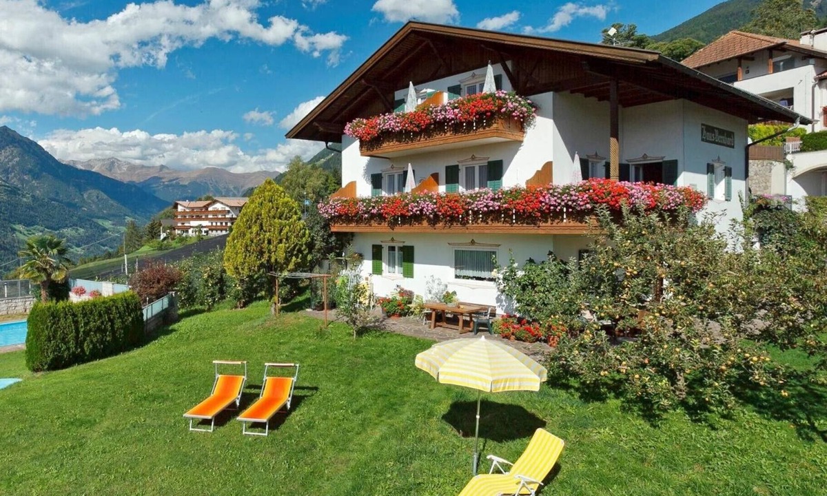 Verdines Apartment | Apartment 'Haus Bernhard B' with Mountain View, Shared Pool and Wi-Fi