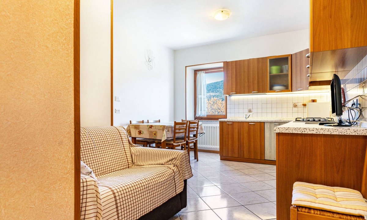 Cavedago Apartment | Apartment 'L'Edera 2' with Mountain View, Shared Garden and Wi-Fi