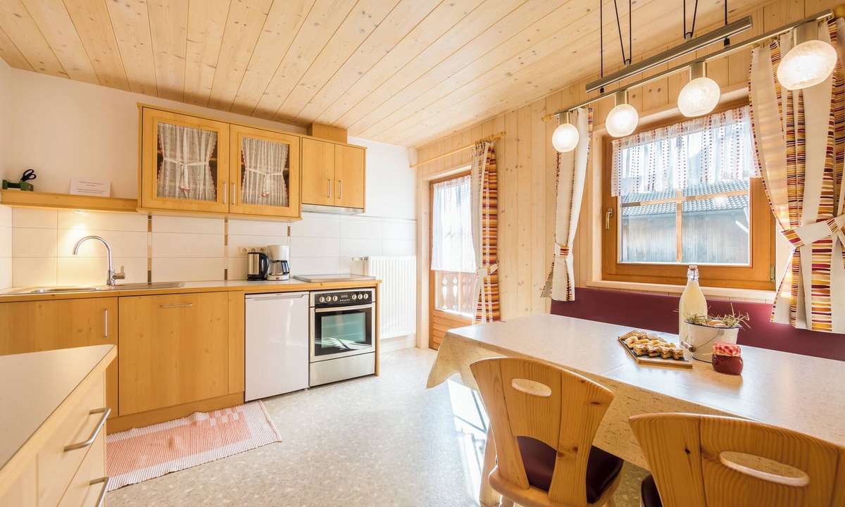 Prateria Apartment | Apartment 'Obermarhof Apt Maraberg' with Mountain View, Shared Garden and Wi-Fi