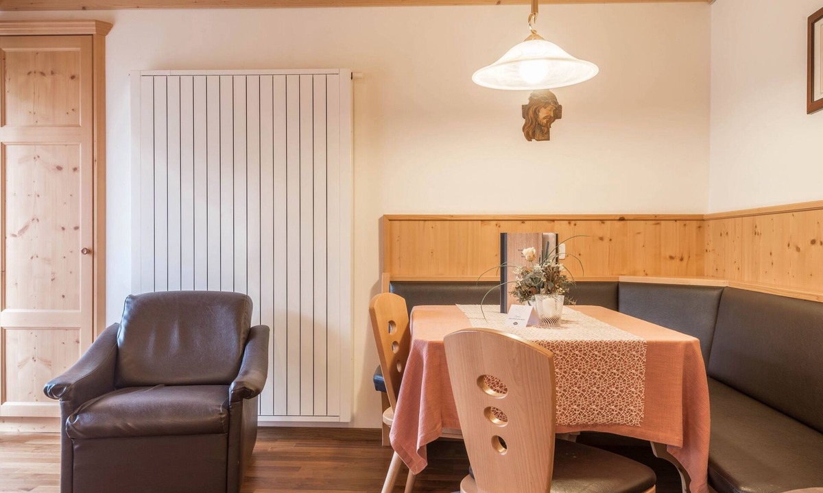 Kastelruth Apartment | Apartment “Trocker Kastelruth 6” near Seiser Alm with Mountain View Whirlpool & Sauna