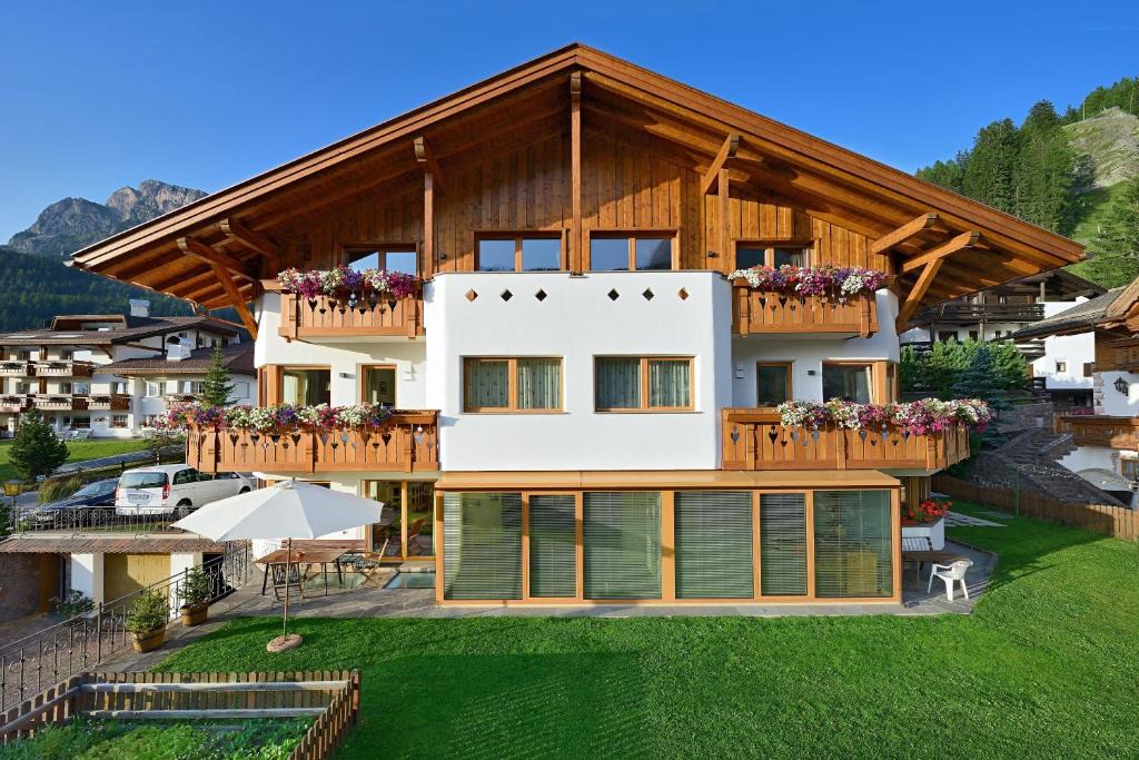 Selva di Val Gardena Apartment | Apartments Burvel