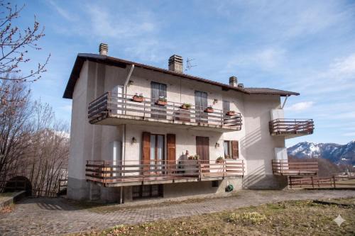 Miragolo San Salvatore Apartment | Casa Eleonora