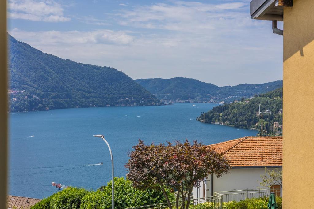 Moltrasio Apartment | Casa Moltrasio