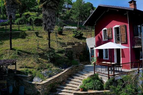 Prarostino House | Casa Ube