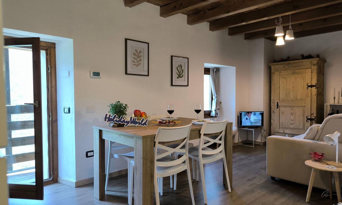 Teglio Apartment | Chalet San Gervasio bei Holiday World by Interhome