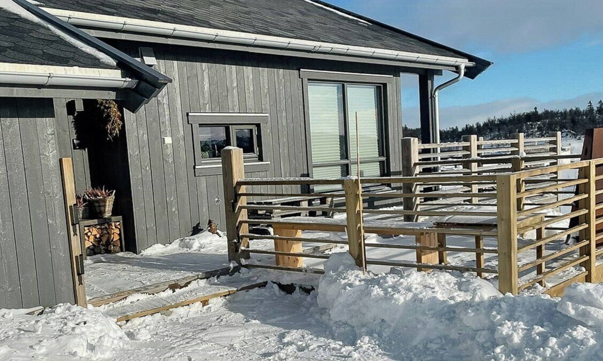 Etnedal House | Enjoy the calm setting of this cozy family cabin