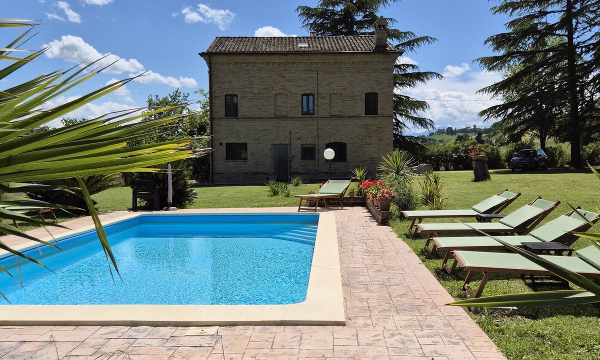 Mogliano Villa | Firefly House with private pool