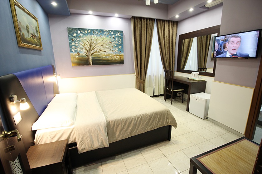Esquilino Hotel | Gold House