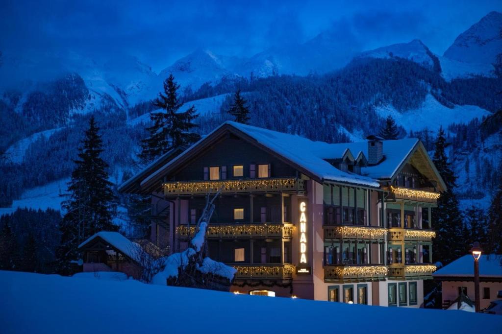 Bellamonte Hotel | Hotel Canada
