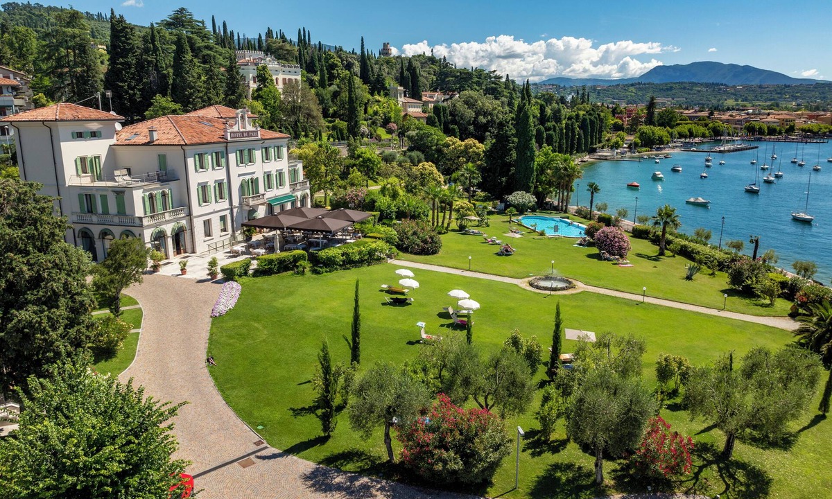 Corno Hotel | Hotel Du Parc