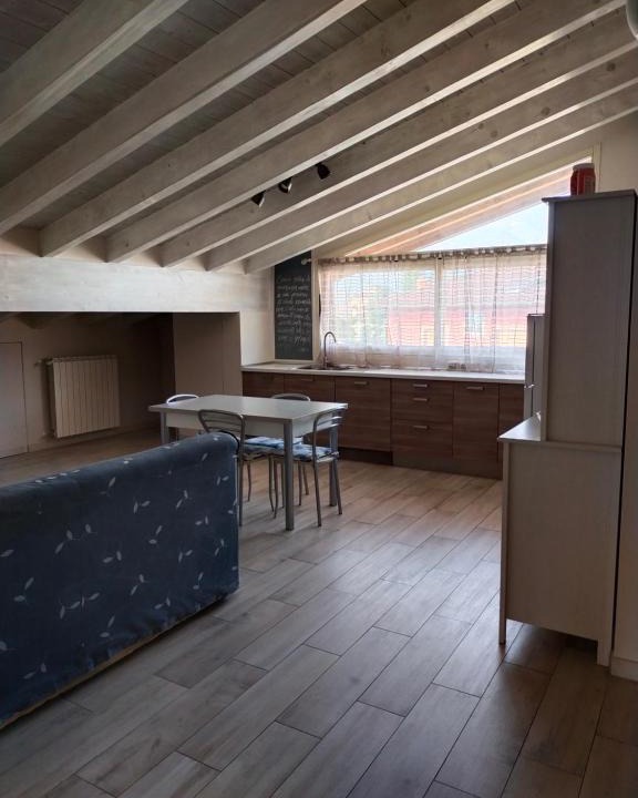 Rovetta Apartment | Mansarda Ciclamino