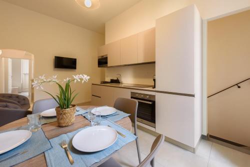 Campo di Marte Apartment | Napoleone - New Apartment near historic center