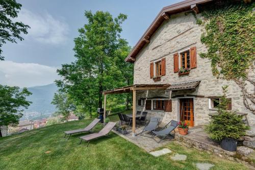 Occagno Ski Chalet | Nini's Home
