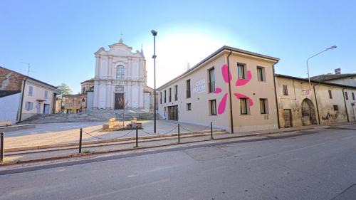 Castelnuovo Bocca d'Adda Hostel | Ostello Casa Peroni