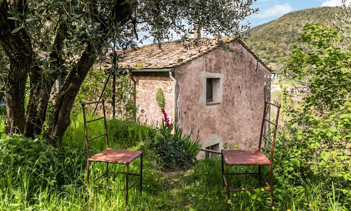 Montecatini Val di Cecina Apartment | Pet friendly apartment in Montecatini Val di Cec