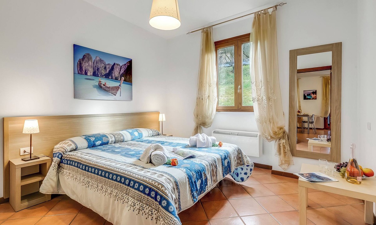 Sensole Apartment | Residence La Perla - Apt 12, Monte Isola, Italy