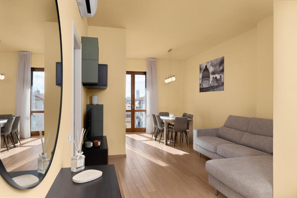 Pisa Apartment | Roped Tower Apartment
