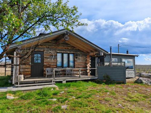 Polmak Apartment | Tunturikelo - beautiful log cottage in the Fells