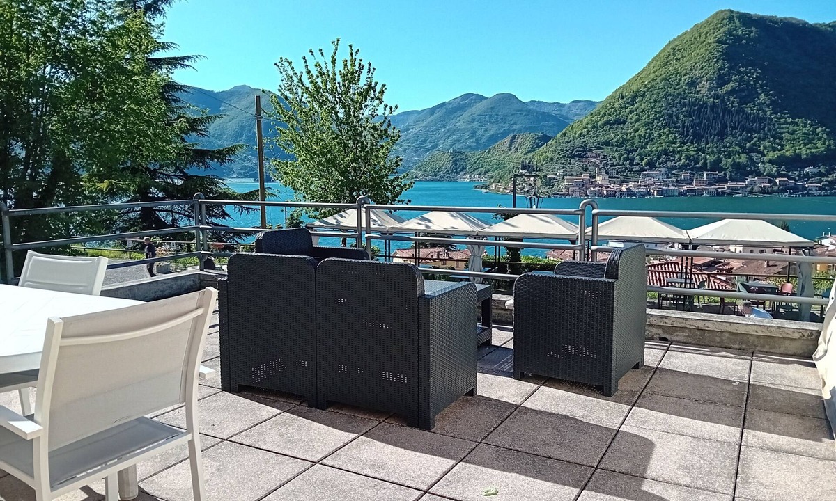 Sulzano Apartment | Uliveto holiday home
