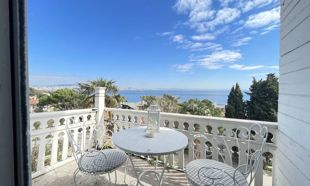 Adalar Hotel | Villa Rıfat Büyükada