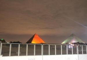 Farida Studio Pyramids view