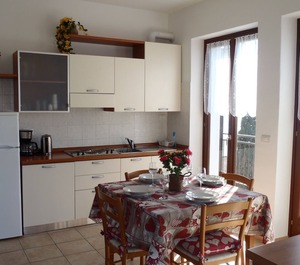 Holiday Torri Del Benaco Persons Bedrooms 