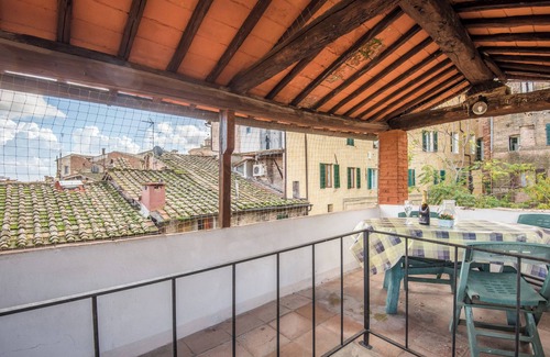 Siena Historical Center Apartment | Apartment 'Il Campo Comfort Apt with Balcony' with Private Terrace, Wi-Fi and Air Conditioning