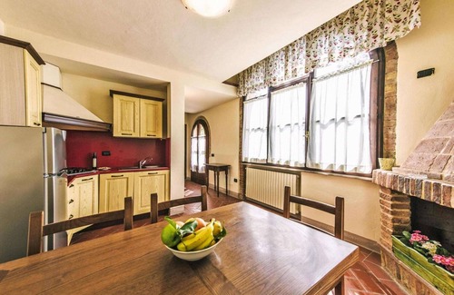 Capannoli Apartment | Country House in Tuscany with Pool and Tennis