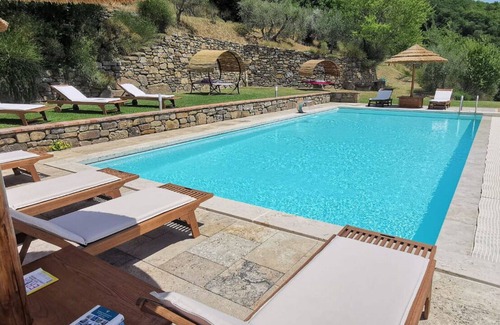 Castiglion Fiorentino Villa | Private Villa with private pool, A/C, WIFI, TV, pets allowed, panoramic view, close to Cortona