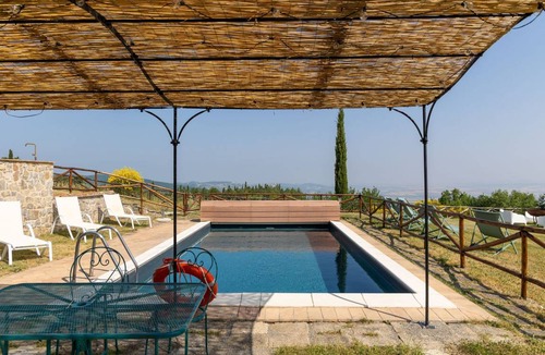 Castiglione d'Orcia Villa | 180 m² Villa ∙ 3 bedrooms ∙ 6 guests