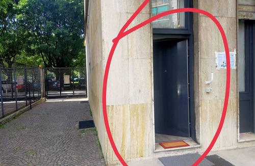 Milan Apartment | Accogliente Miniloft per Gruppi o Famiglie, Animali Domestici Ammessi