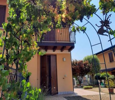 Erbusco Bed & Breakfast | ACERO ROSSO B&B in Franciacorta
