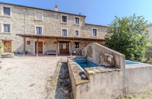 Frontino House | Agriturismo Dai Du Bourdei
