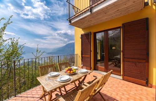 Perledo Apartment | Alto Perledo Terrazzo