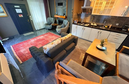 Sile Hotel | Antik River House