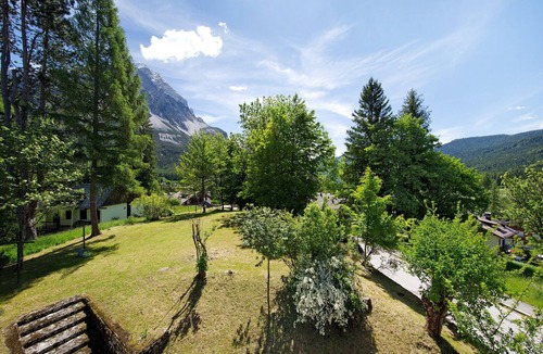 San Vito di Cadore Apartment | Apartment 'Appartamento Serdes Big C2' with Mountain View and Balcony