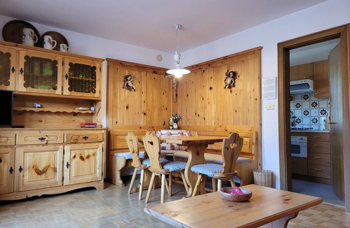 Ortisei Apartment | Apartment 'Casa Rustica App Bulaccia' with Mountain View, Shared Garden & Balcony
