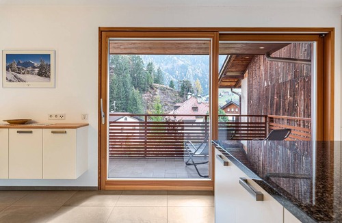 Ortisei Apartment | Apartment "Cesa Stefania" with Mountain View and Balcony