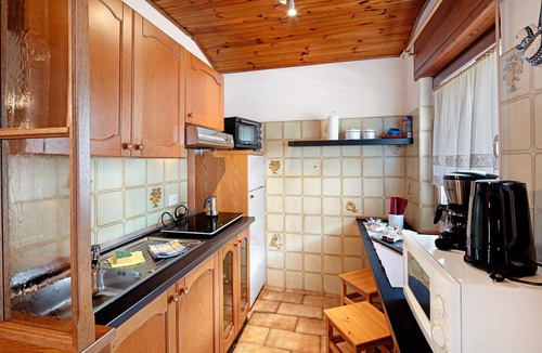 Rocca Pietore Apartment | Apartment 'Dolomiti' with Mountain View, Balcony and Wi-Fi
