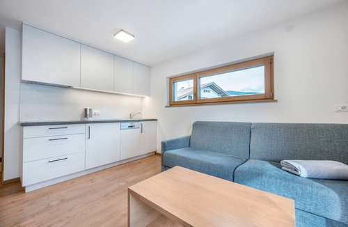 Valdaora di Mezzo Apartment | Apartment "Dolomiten Villa Colli" with Balcony & Wi-Fi