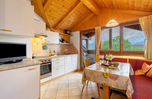 Chifa Apartment | Apartment 'Lindenbaum' with Mountain View, Shared Terrace and Wi-Fi