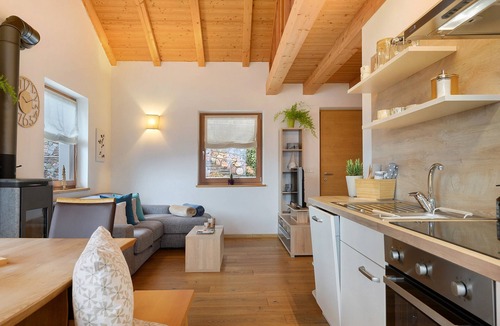 Renon Apartment | Apartment 'Lisahitl' with Shared Pool, Private Terrace and Wi-Fi
