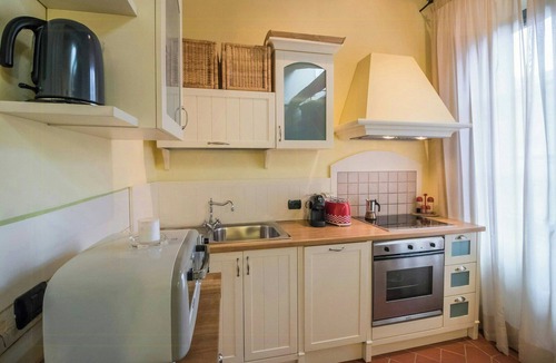 Matraia Apartment | Apartment on with pool and close to restaurants