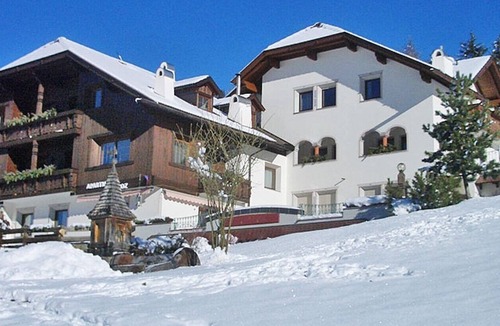 Ortisei Apartment | Apartment 'Prapoz Typ D' with Mountain View, Shared Garden and Wi-Fi