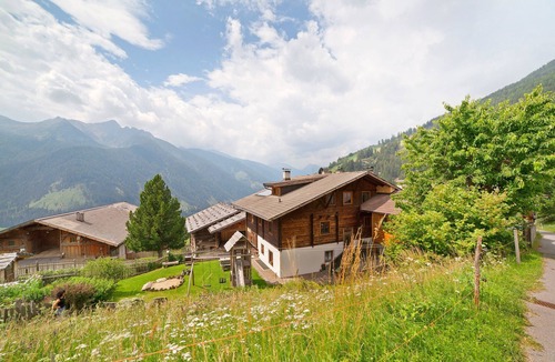 Ultimo Apartment | Apartment 'Schwalbennest' with Mountain View, Shared Garden and Wi-Fi