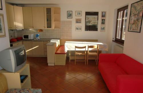 Mezzolago Apartment | Apartment WOHNUNG BELLAVISTA by Interhome