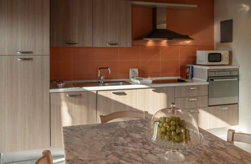 Larciano House | Beautiful apartment in villa for 4 guests with WIFI, A/C, pool, TV and panoramic view