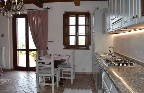 Lisciano Niccone Villa | Beautiful private villa with A/C, private pool, WIFI, TV, terrace, panoramic view, close to Cortona